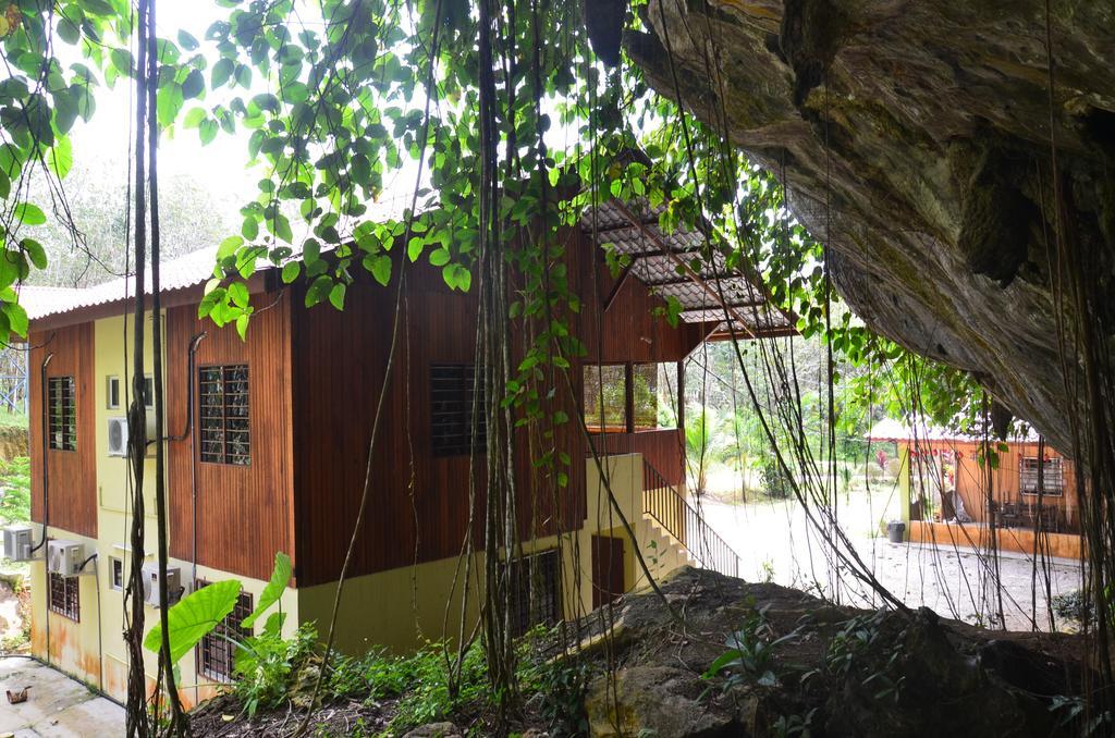 Country House Pulai Holiday Village Gua Musang Exterior foto