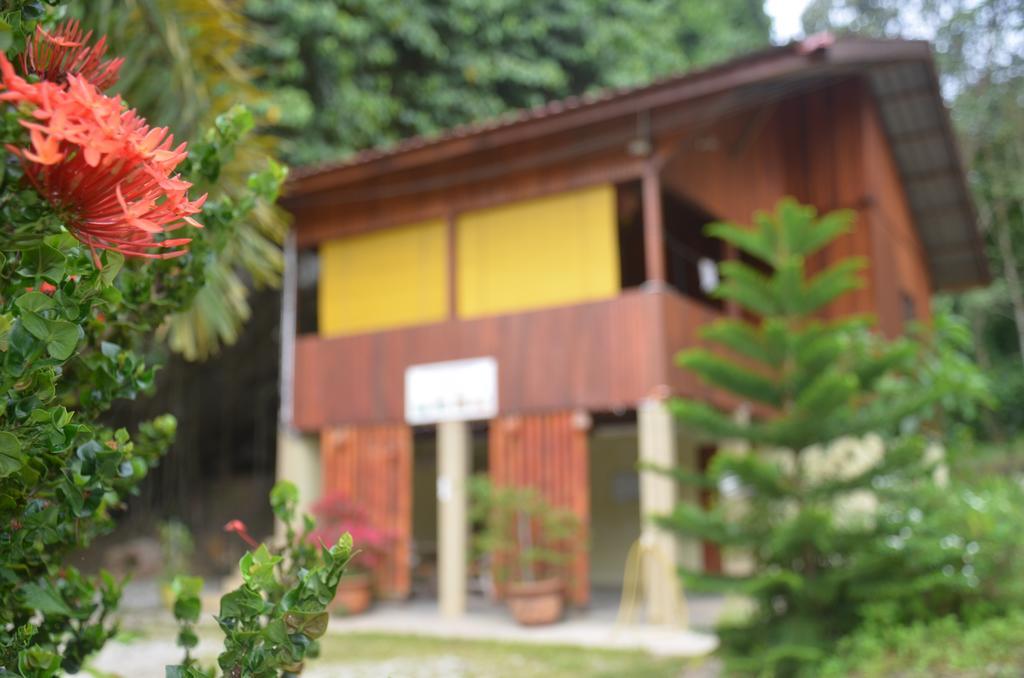Country House Pulai Holiday Village Gua Musang Exterior foto
